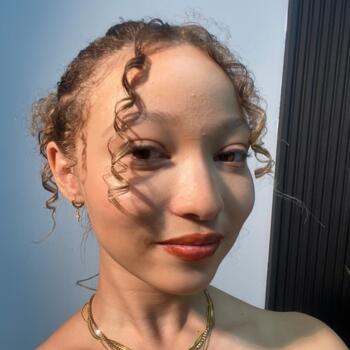 Babysitter in East London: Bronwyn