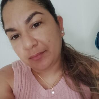 Babysitter Fortaleza: Luana