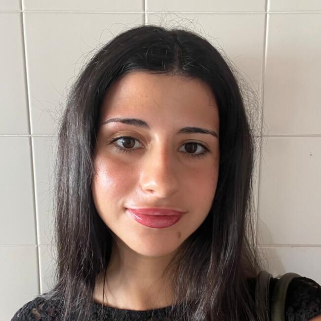 Babysitter em Lisboa: Carolina