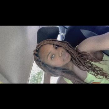 Babysitter in New Orleans: Mya