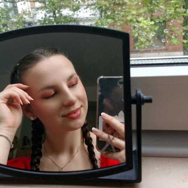 Babysitter in Jette: Nicole