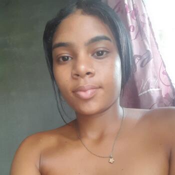 Niñera Puerto Colombia: Yenifer