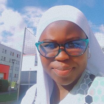 Baby-sitter Caen: Maimouna