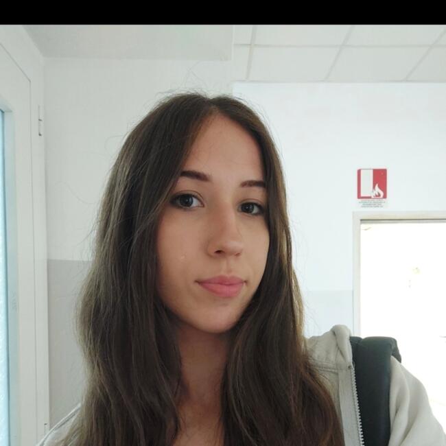 Babysitter a Genova: Tania