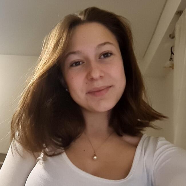 Babysitter in Weisendorf: Nina