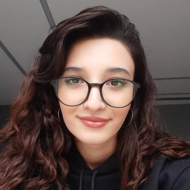 Babysitter in Bologna: Afsana