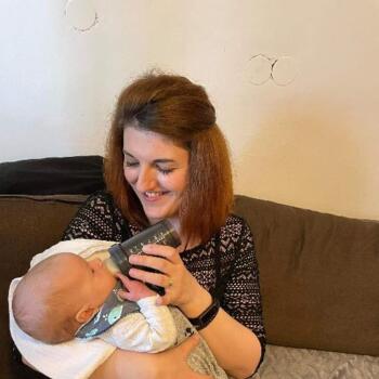 Babysitter in Logatec: Tina