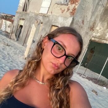 Babysitter in Livorno: Martina