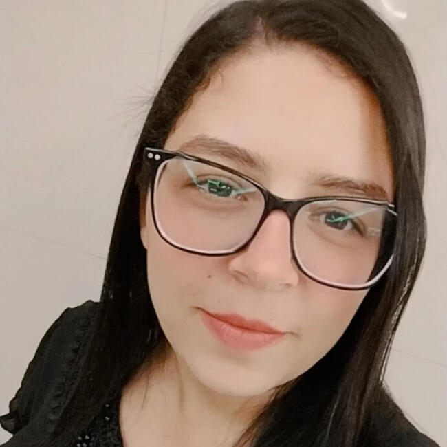 Babysitter in Villa: Emilly