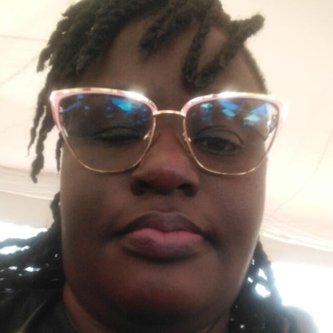 Babysitter in Kisumu: Queen