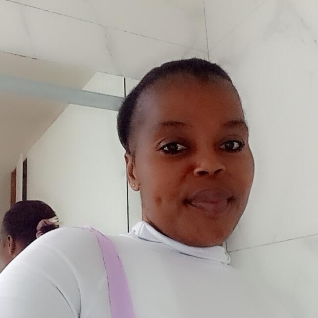 Babysitter in Adams College: Thabile