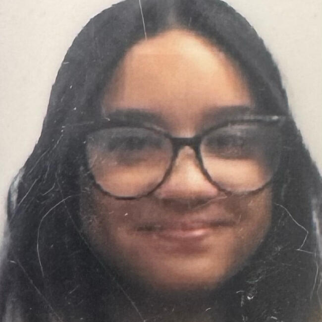 Babysitter in Borough of Queens: Ivory