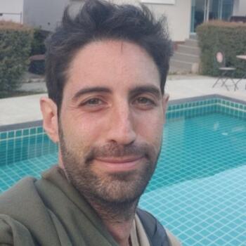 Job de garde d'enfants à Antibes: job de garde d'enfants Valerio