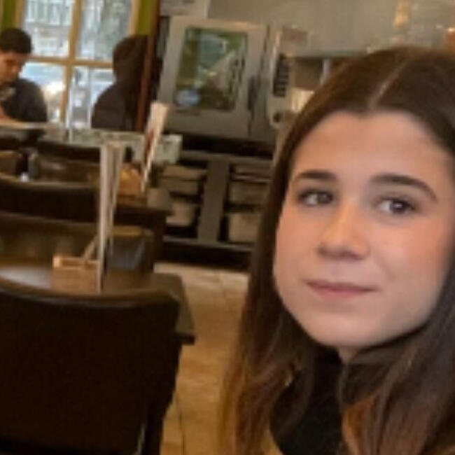 Babysitter in The Hague: Elena