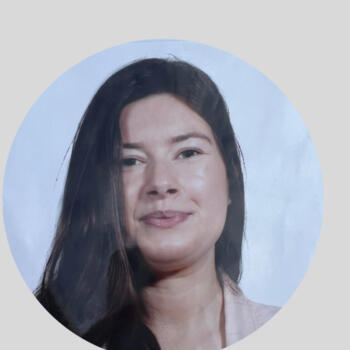 Babysitter em Vila Nova de Gaia: Claudia