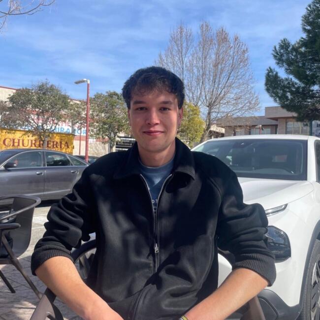 Babysitter in Tres Cantos: Alex