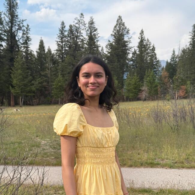 Baby-sitter in Edmonton: Khushi Vaniya