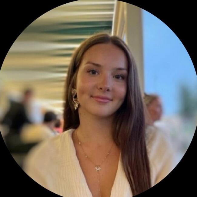 Babysitter in Colayrac-Saint-Cirq: Thalia