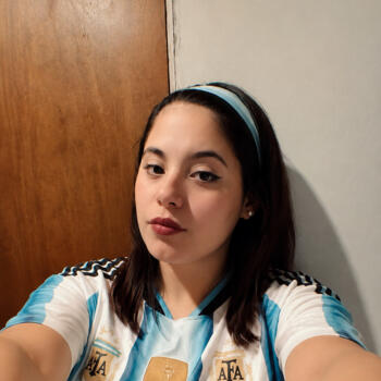 Babysitter in Neuquén: Caamila