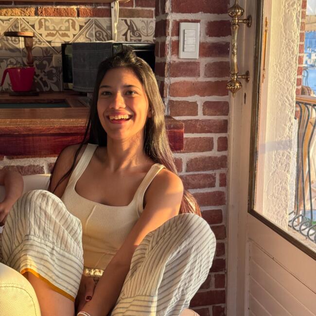 Babá em Curitiba: Thasiany