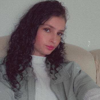 Babysitter in Montluçon: Alicia