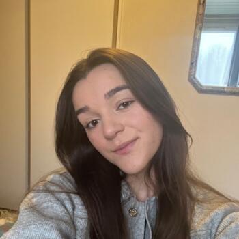 Babysitter Clinchamps-sur-Orne: Enora