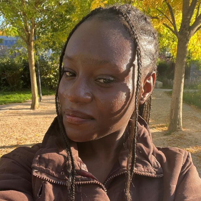 Babysitter in Dijon: Daana