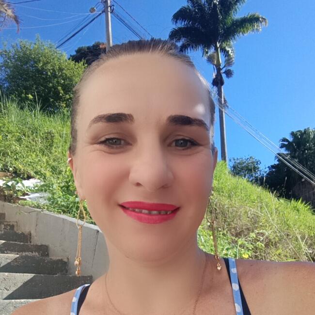 Babá em Domingos Martins: Viviana Liebmann