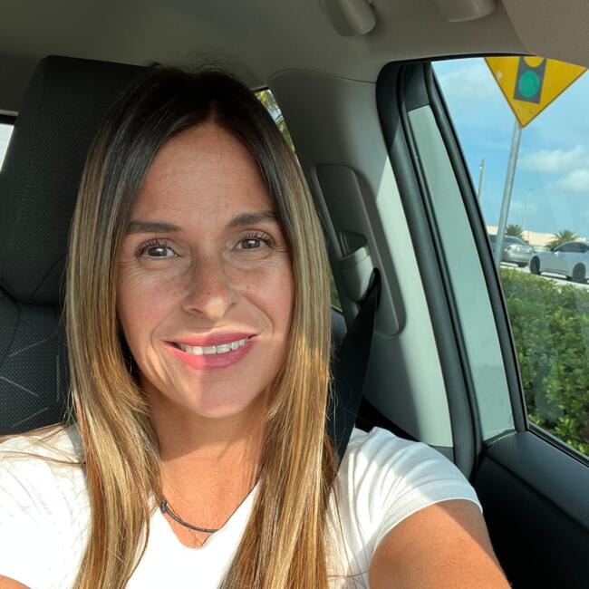 Babysitter in Miami: Susana