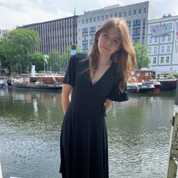 Babysitter in Berlin: Anouk