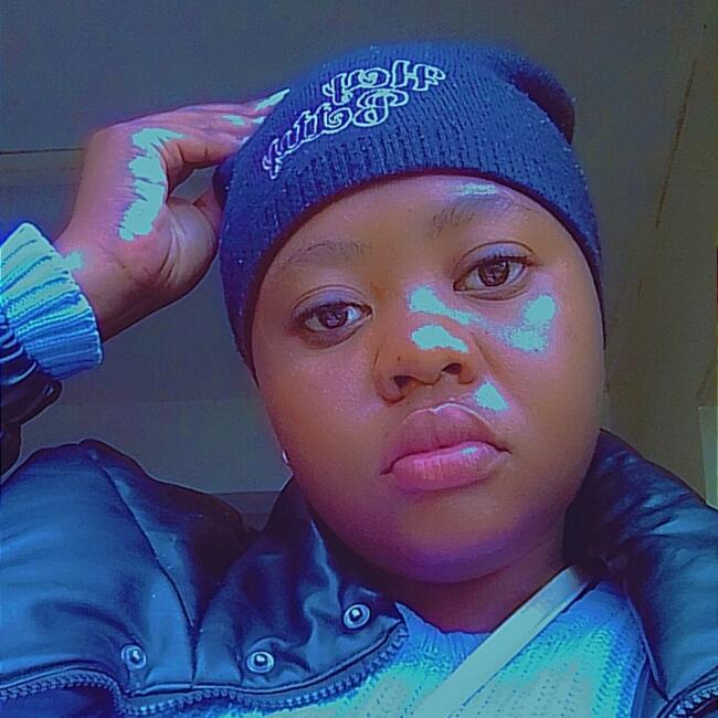 Babysitter in East London: Nobalungile