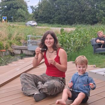 Babysitter in Heerhugowaard: Zoë