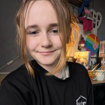 Babysitter Manchester: Brooke