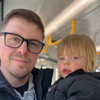 Babysitting job in Jönköping: babysitting job Maciej
