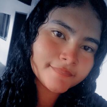 Babysitter in Rionegro: Valerie Navarro 