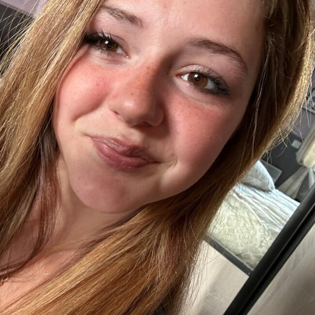 Babysitter in Luzarches: Shirel