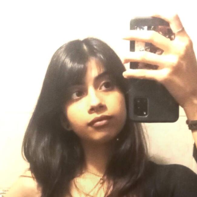 Babysitter in Trelew: Leila