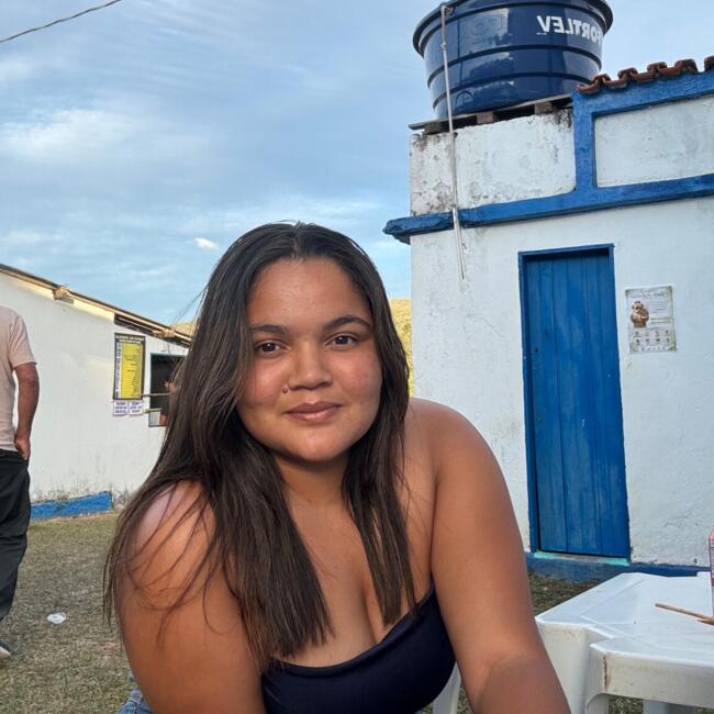 Babá em Caeté: Lília