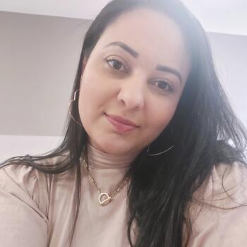 Babysitter in Contagem: Adriana