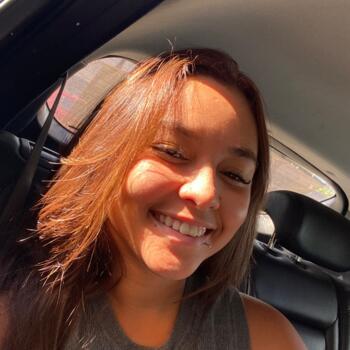 Babysitter in Aparecida de Goiânia: Kethelen