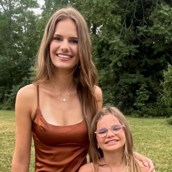 Babysitter in Reyrieux: Enora