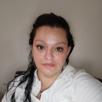 Babysitter in Jacó: Dymelza