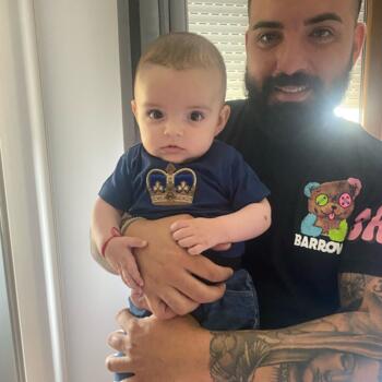 Job de babysitting în Năvodari: job de babysitting Catalin