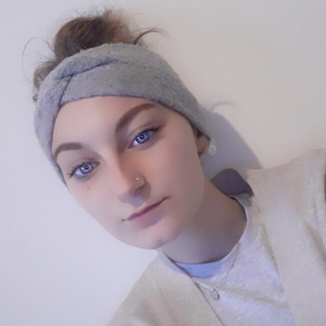 Babysitter in Angers: Sharon