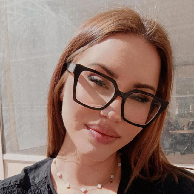 Niñera en San Vicente del Raspeig: Alba