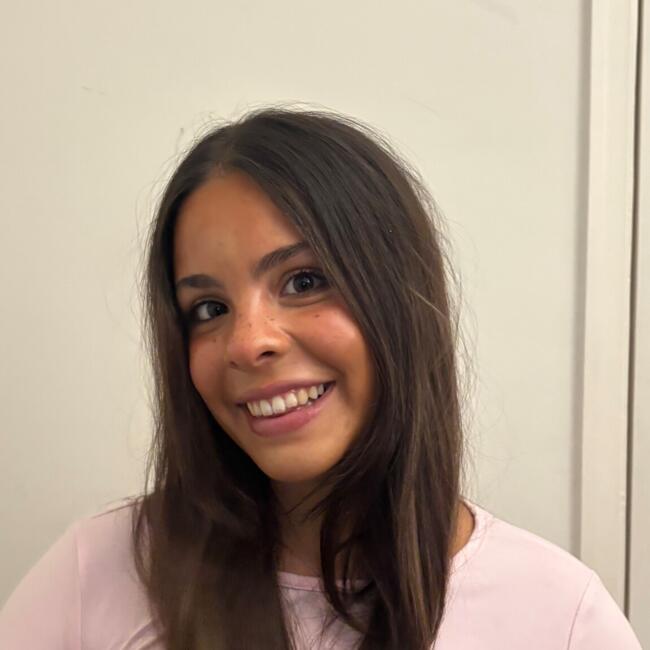 Babysitter in Leeds: Anna