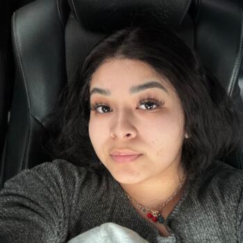 Babysitter in Glen Cove: Milagros