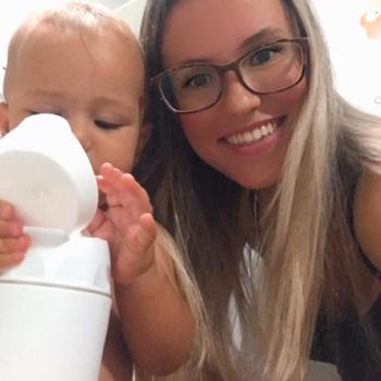 Emprego de babá em Vitória: emprego de babá Priscila