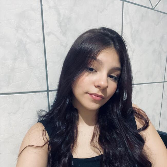 Babá em Ribeirão Preto: Giulia