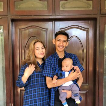 Babysitting job in Surabaya: babysitting job Rias